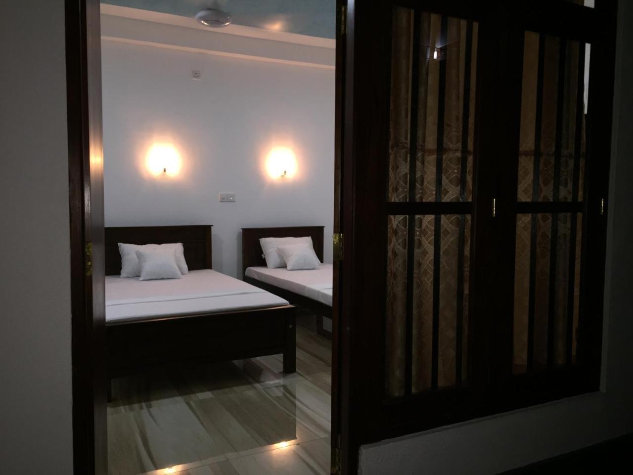 Anthony Guesthouse Hikkaduwa Exteriér fotografie